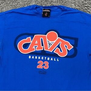 Official Cleveland Cavaliers Lebron James T Shirt Men’s Medium Blue Old School
